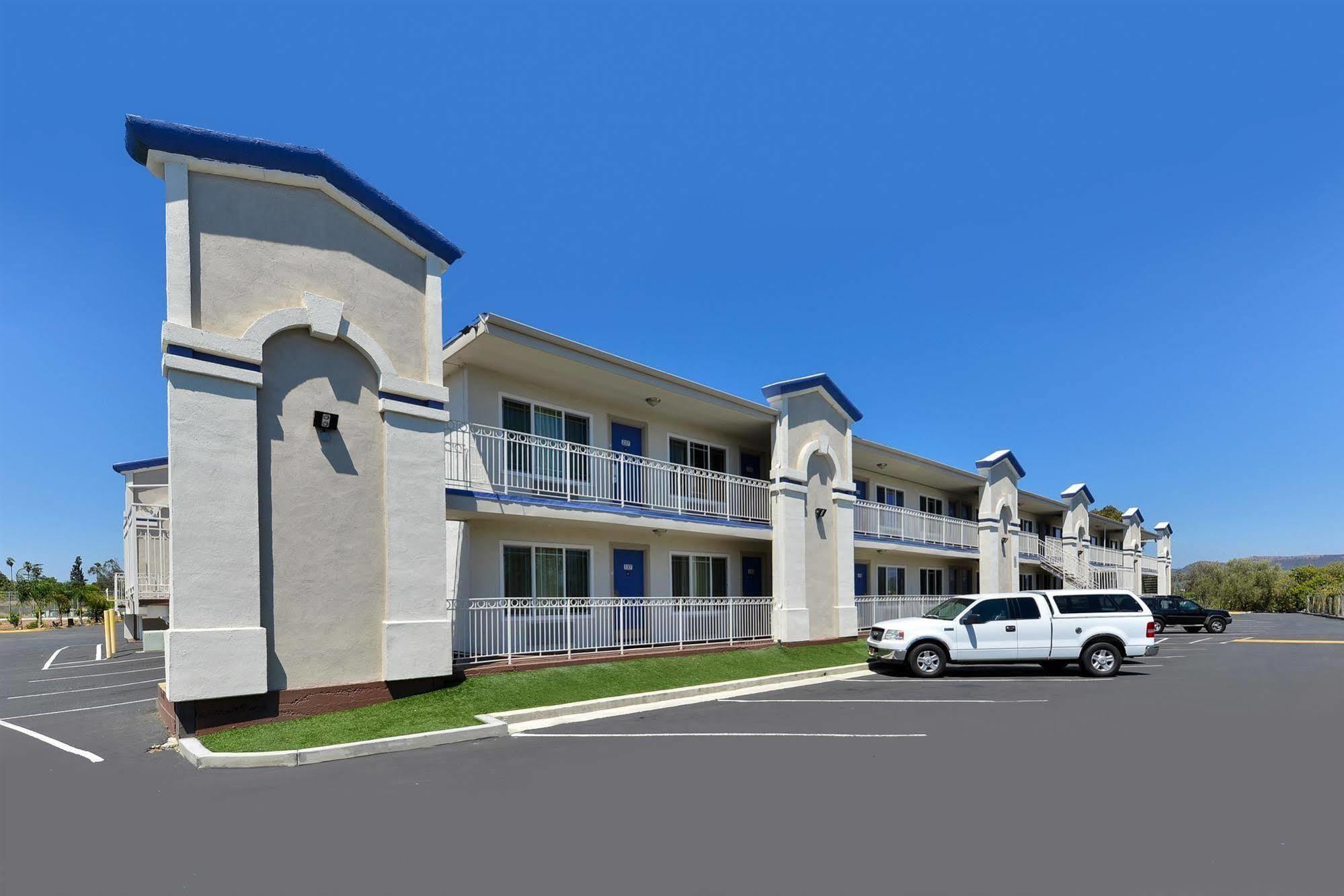 Motel 6-Vista, Ca 外观 照片