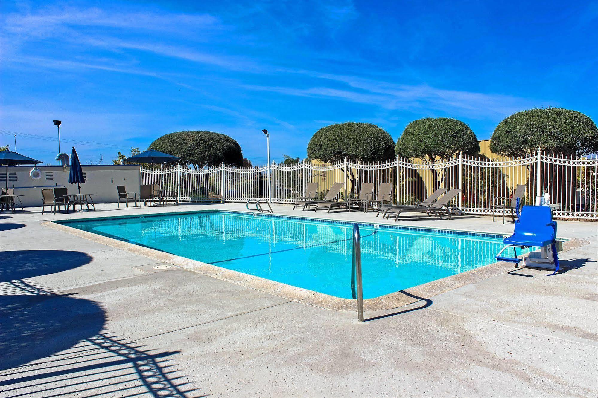 Motel 6-Vista, Ca 外观 照片