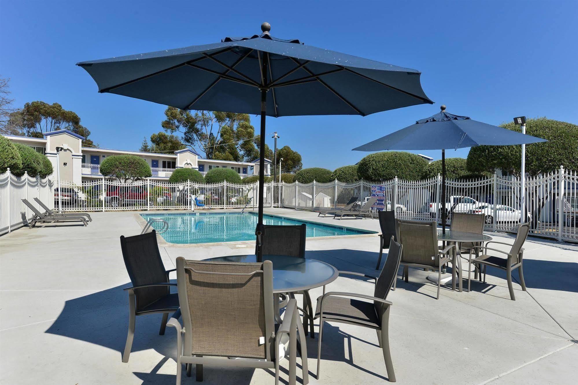 Motel 6-Vista, Ca 外观 照片